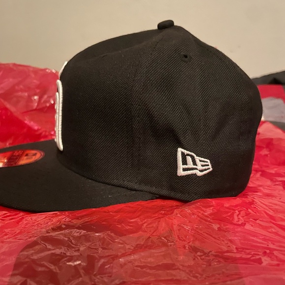 New Era California (Los Angeles) Angeles Black and White Cooperstown Fitted - Picture 2 of 6